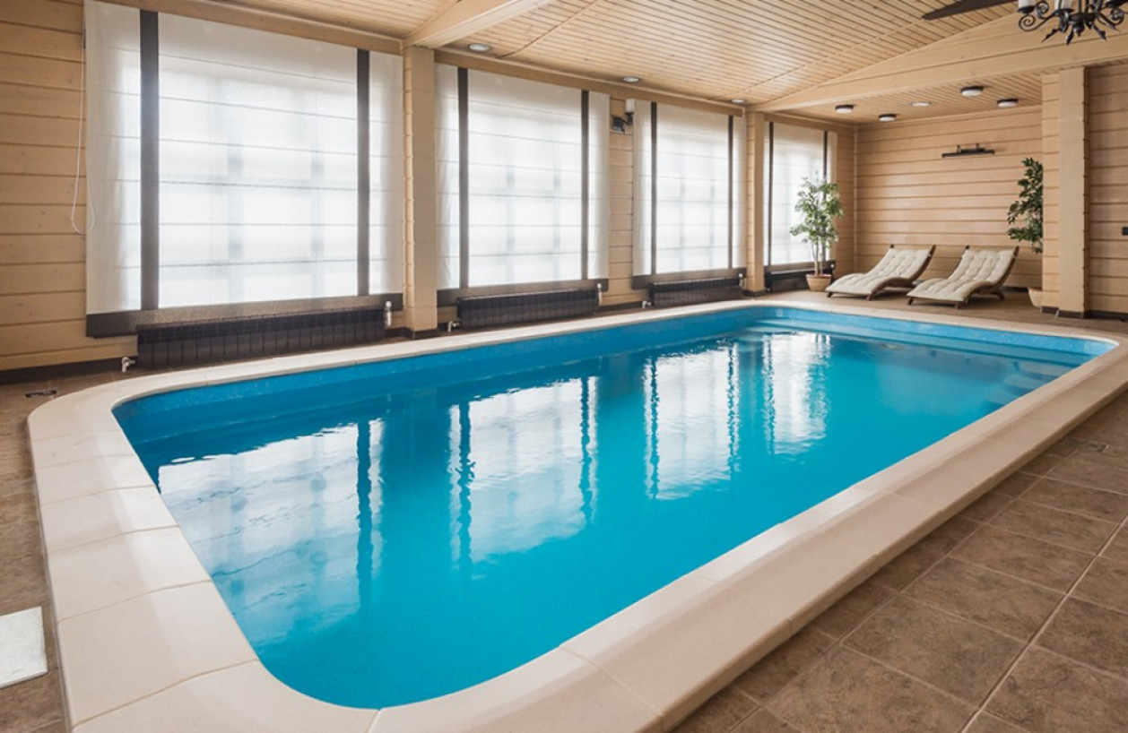 Модель:  Бордо
Размер:  Длина: 6,5 м. Ширина: 3,67 м. Глубина: 1,4-1,65 м. Объем: 32 м³
Цвет:  Рица